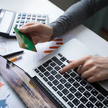 Cопровождение финансовых транзакций